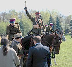 Andrzej Ciesielski i Honor dekoracja konkursu zespołowego - z buzdyganem